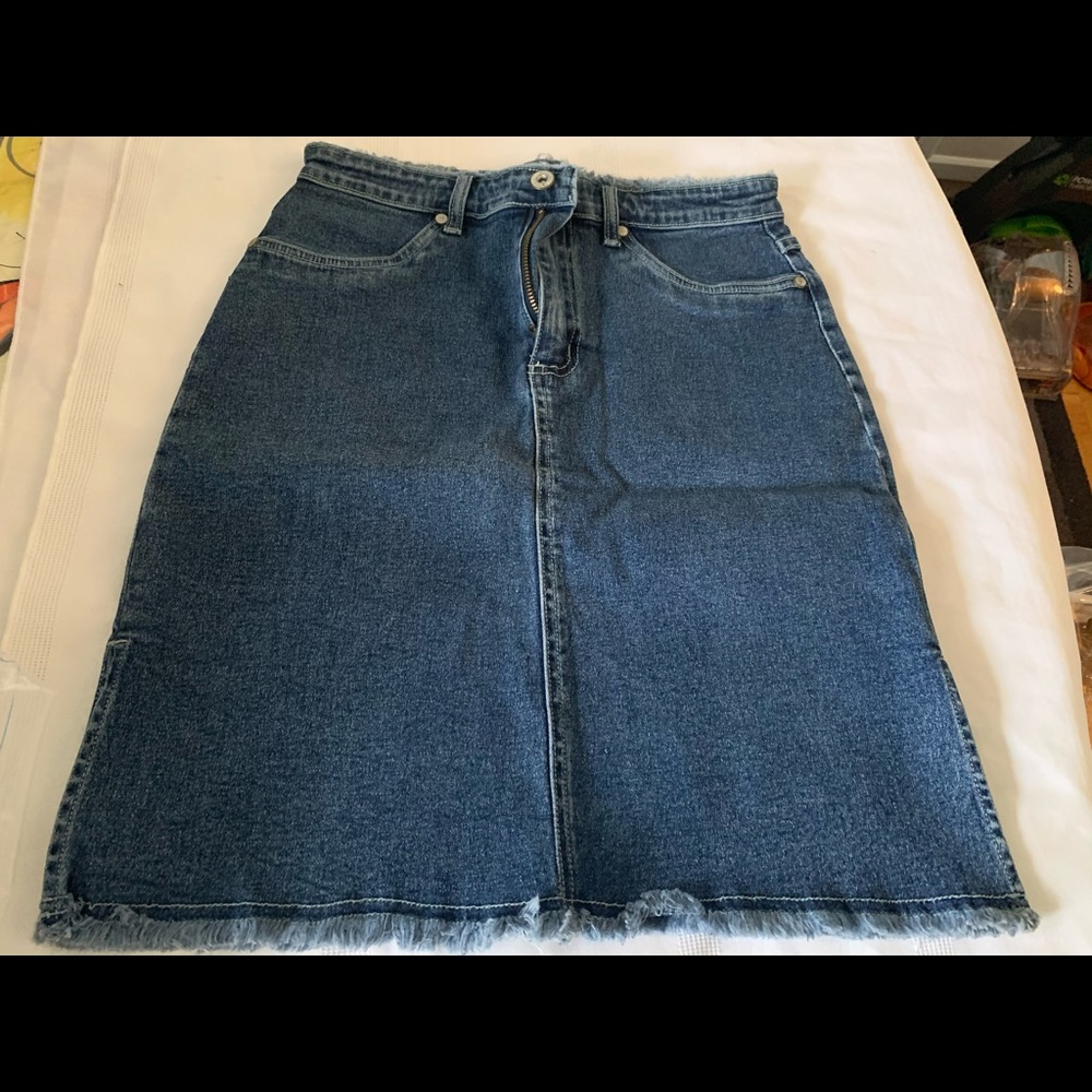 Women’s OUT jean skirt size 9-10